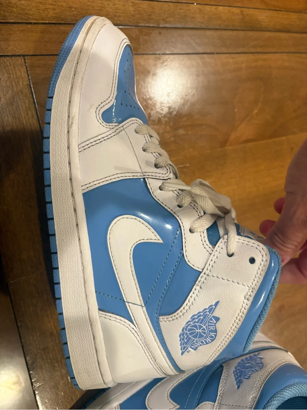 Air Jordan Mid 1 Retro blue size 8